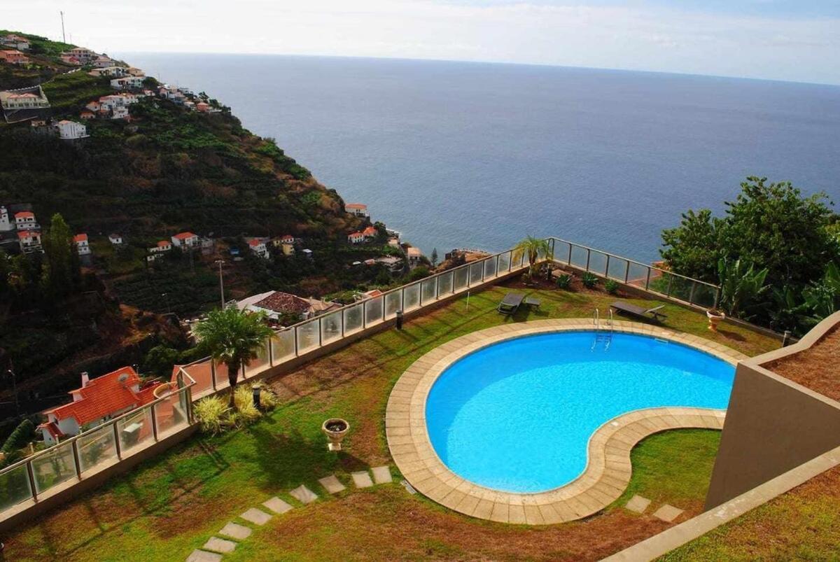 Plaza Bay Luxury Apartment With Swimming Pool カリェタ エクステリア 写真